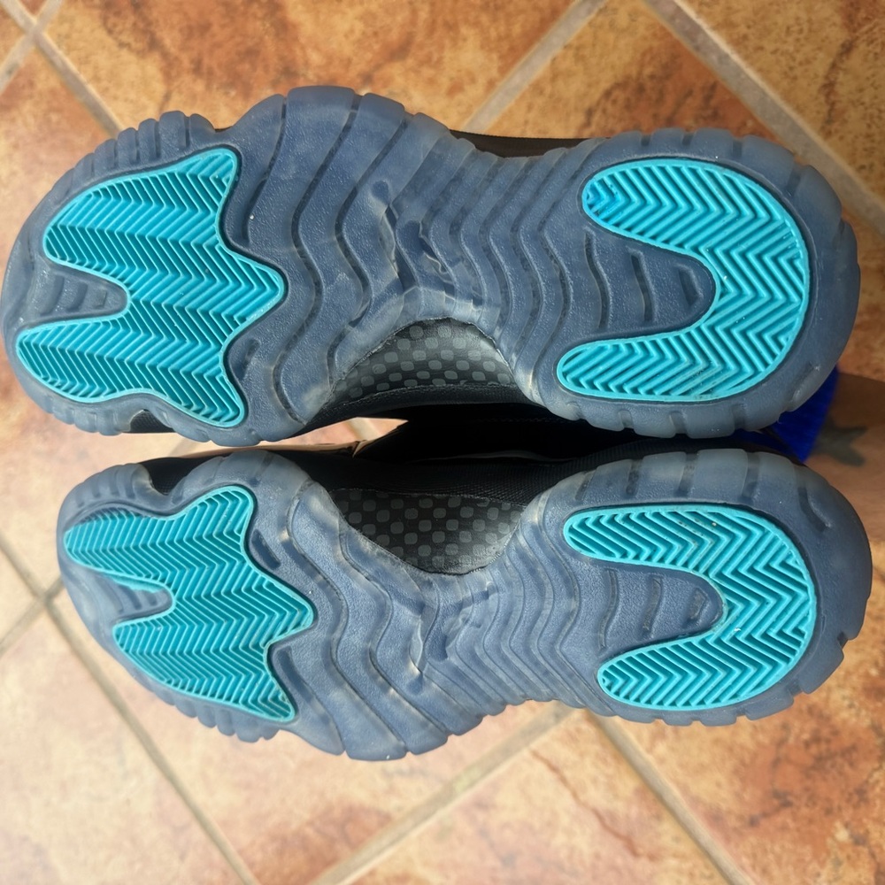 Size 8.5 Men’s And Women’s 10- Jordan Retro 11 Gamma Blue 2025 Athletic Shoes - Picture 2 of 8